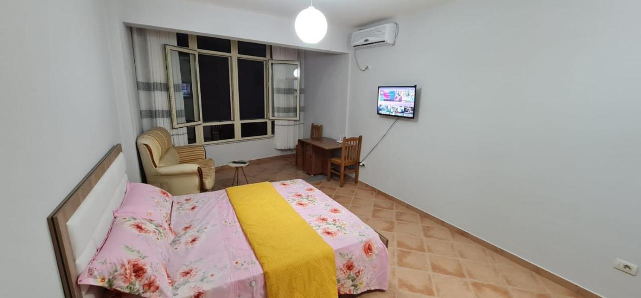 Miami Beach Apartments Golem  Εξωτερικό φωτογραφία