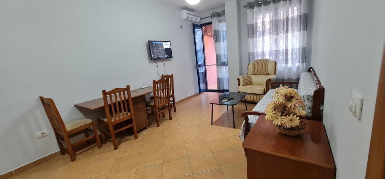 Miami Beach Apartments Golem  Εξωτερικό φωτογραφία